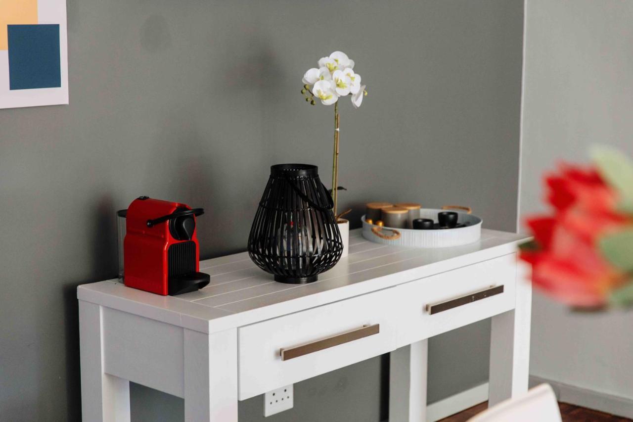 Camborne Holiday Apartments Cape Town Bagian luar foto
